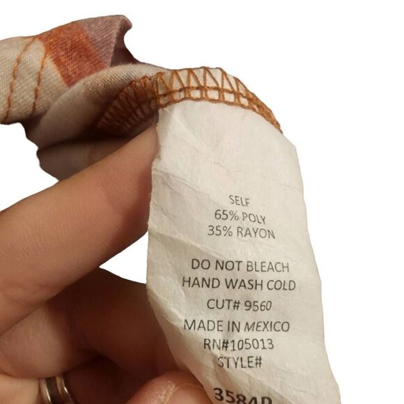 Andrée By Unit Striped Netural Fall Top Size Medium - Picture 5 of 10